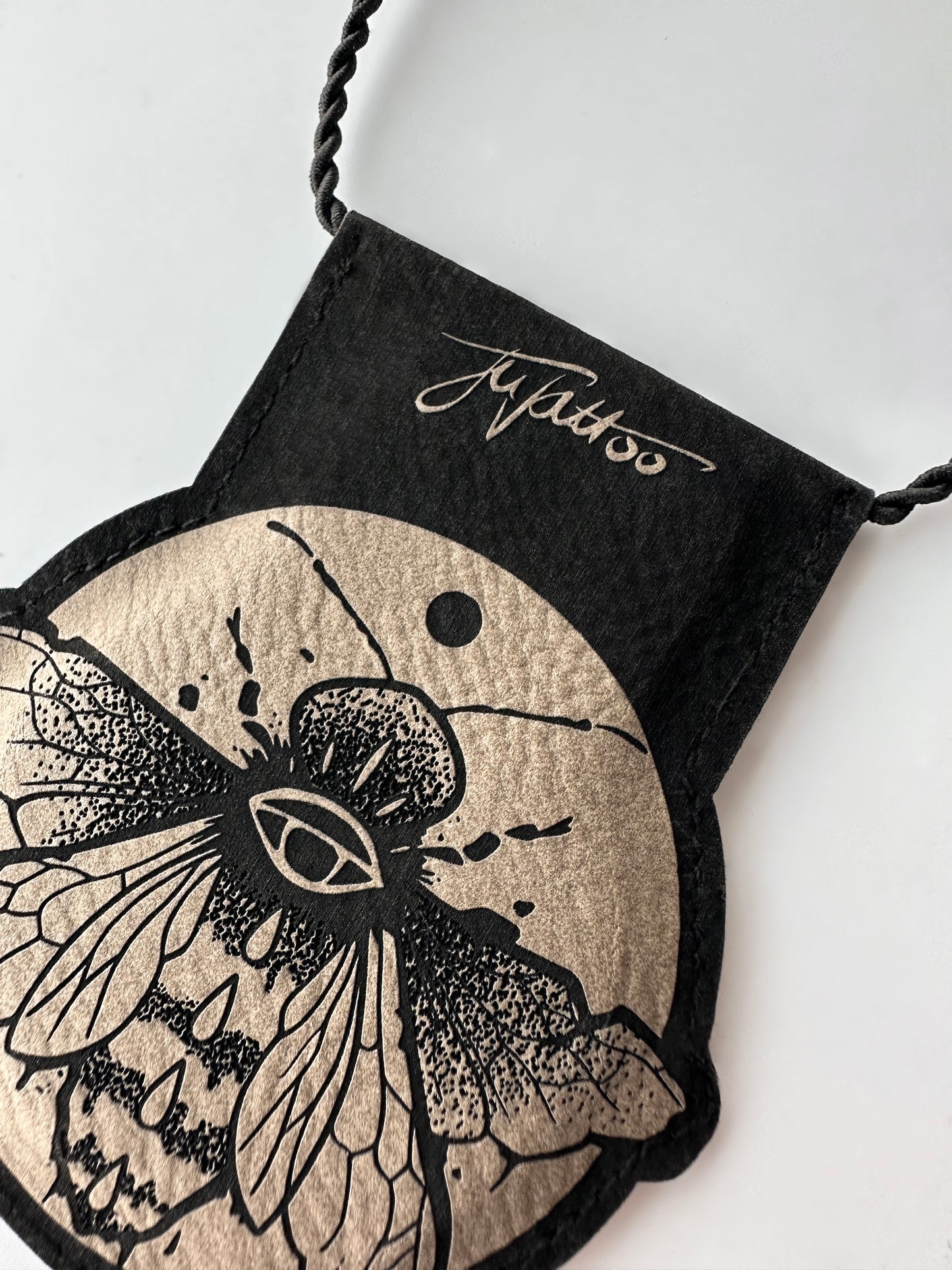 Bee